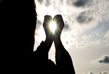 打游戏用win10专业版还是家庭版好，玩游戏用win10家庭版和专业版有区别吗?